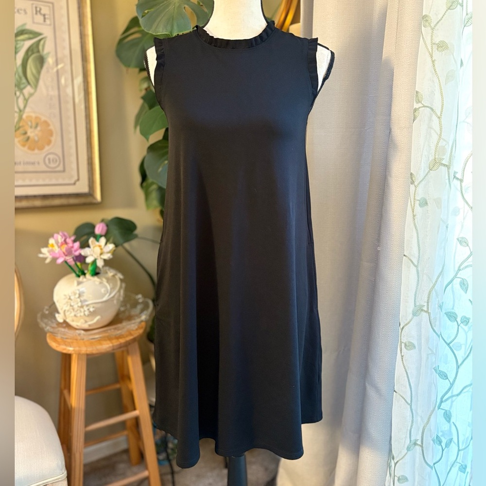 Black Ruffle Trim Mini Sheath Dress with Pockets - Picture 2 of 9